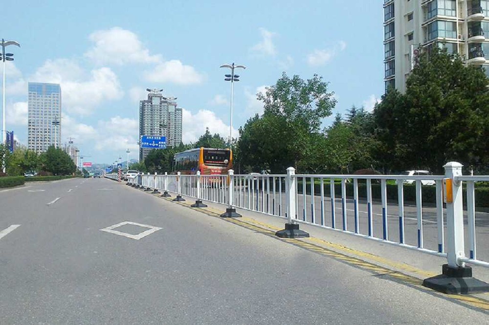上海市政護欄